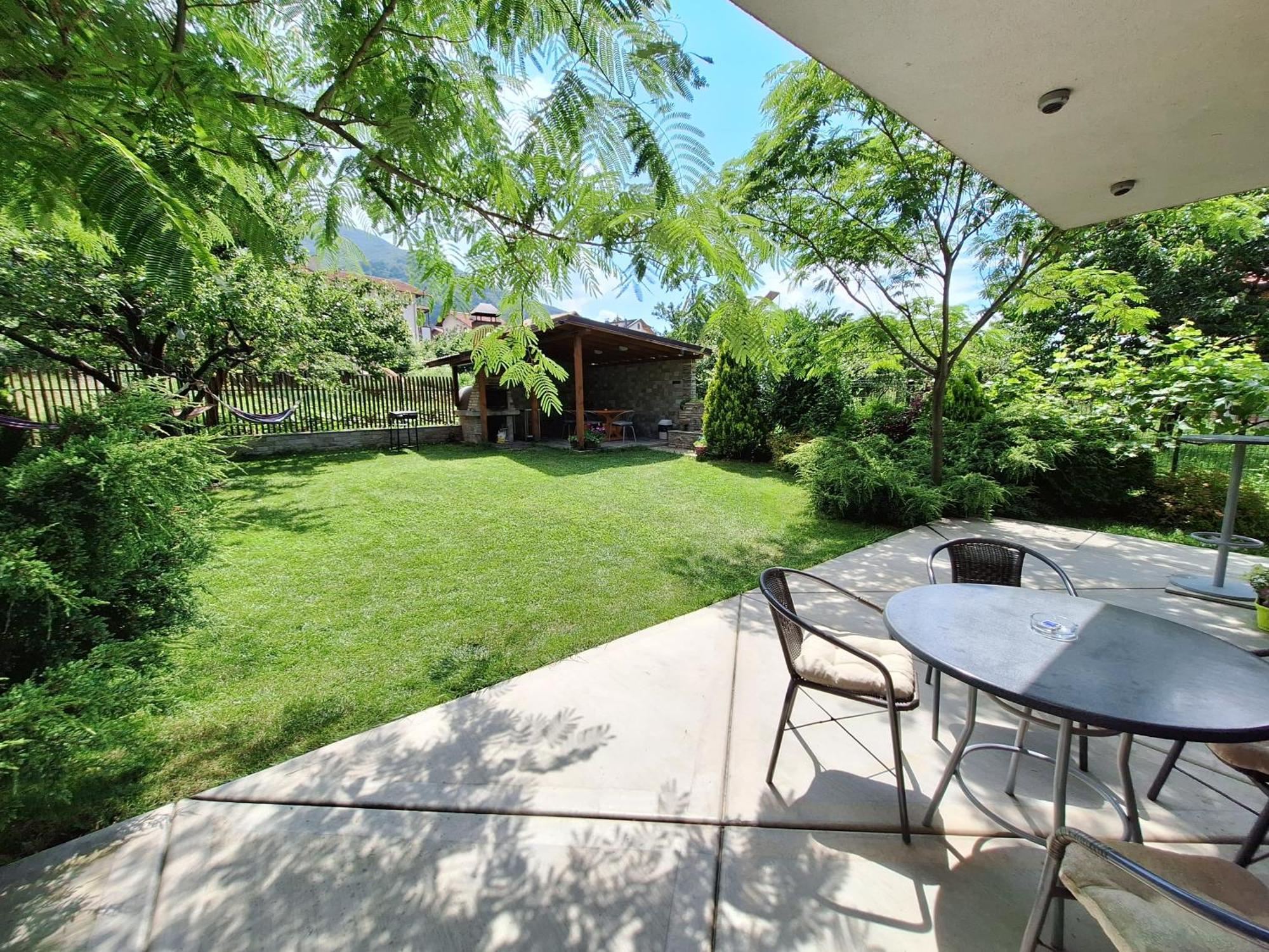 Guest House Vessyta Sapareva Bania Exterior foto